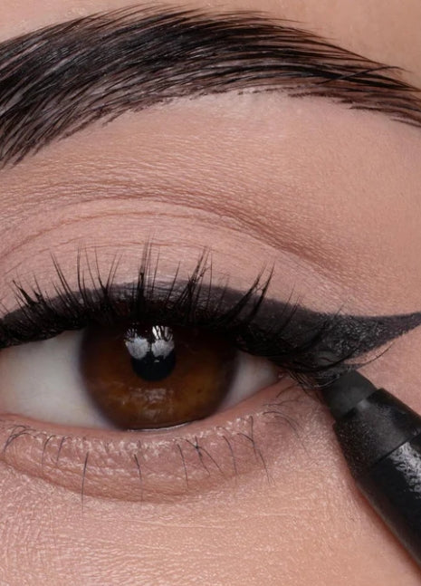 GIVE ME MORE EYES KIT 2025